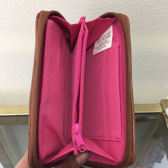 Women’s small wristlet wallet / phone case - Picture 4 of 4